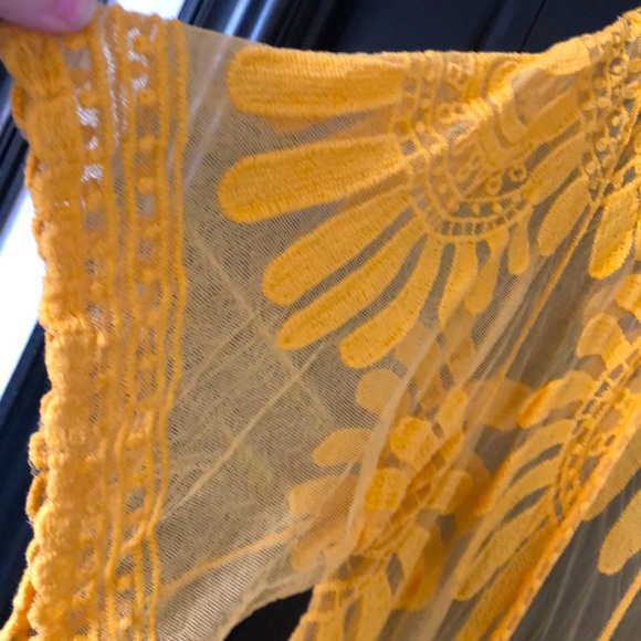 Embroidered Robe - Picture 3 of 4